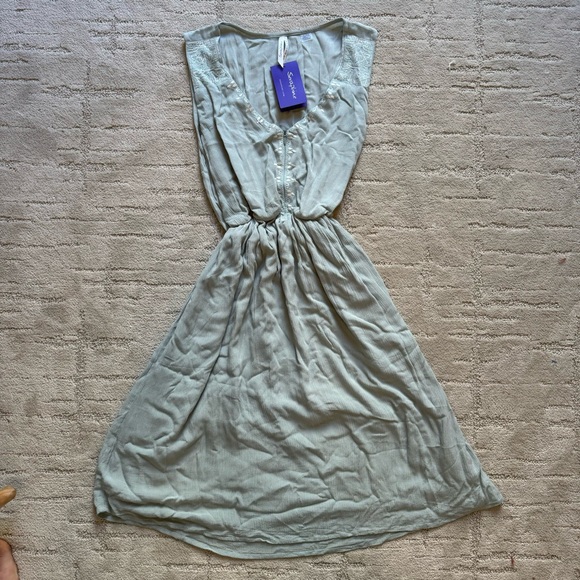 Seraphine Light Green Maternity Dress - Picture 6 of 14